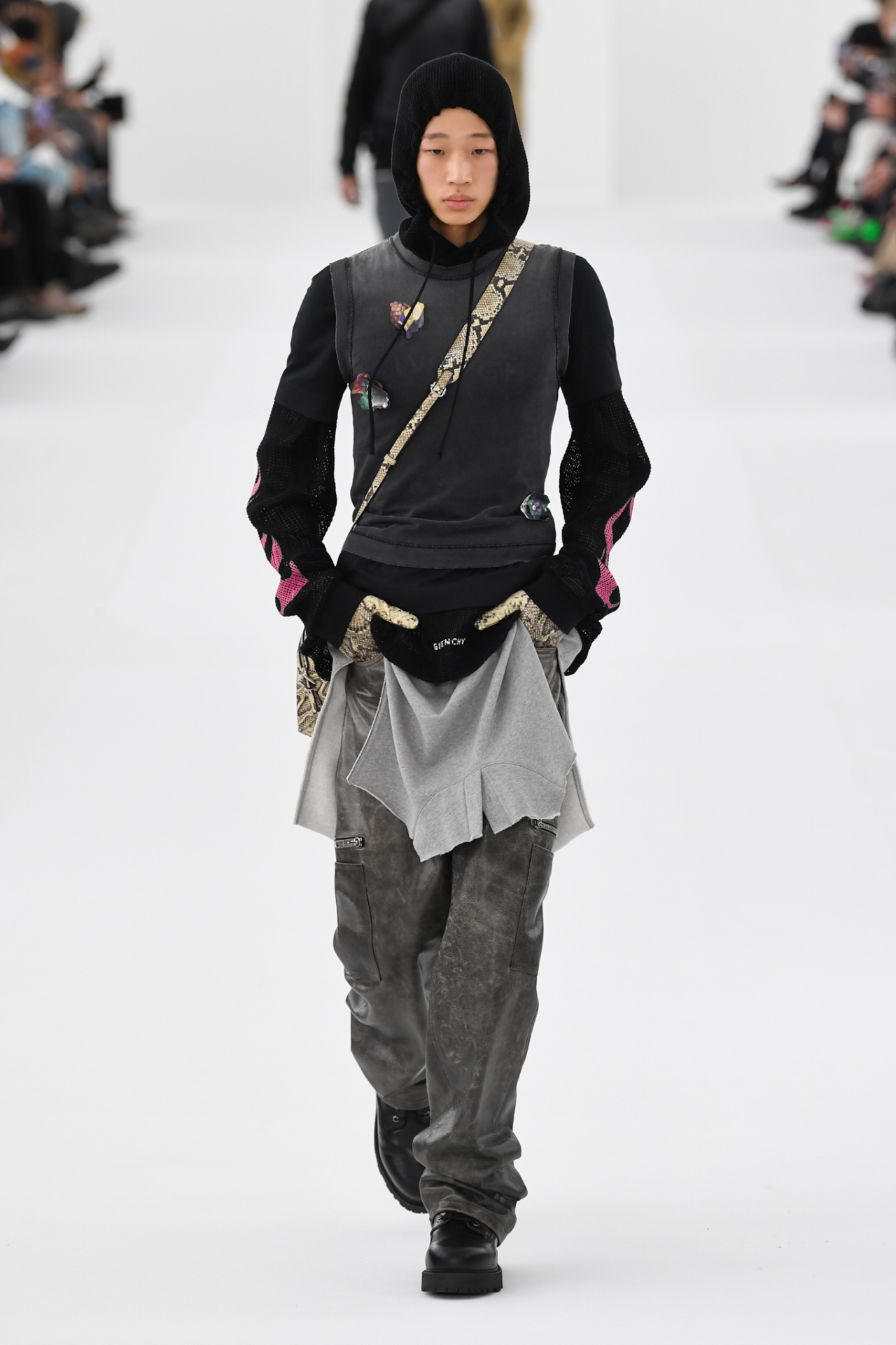 Look 49