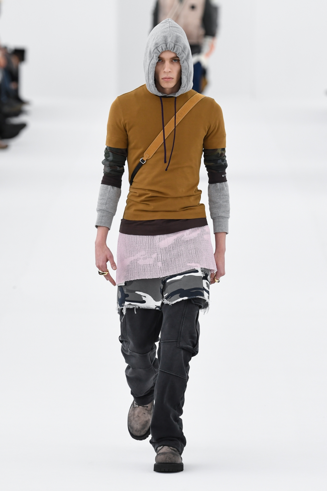 Look 6