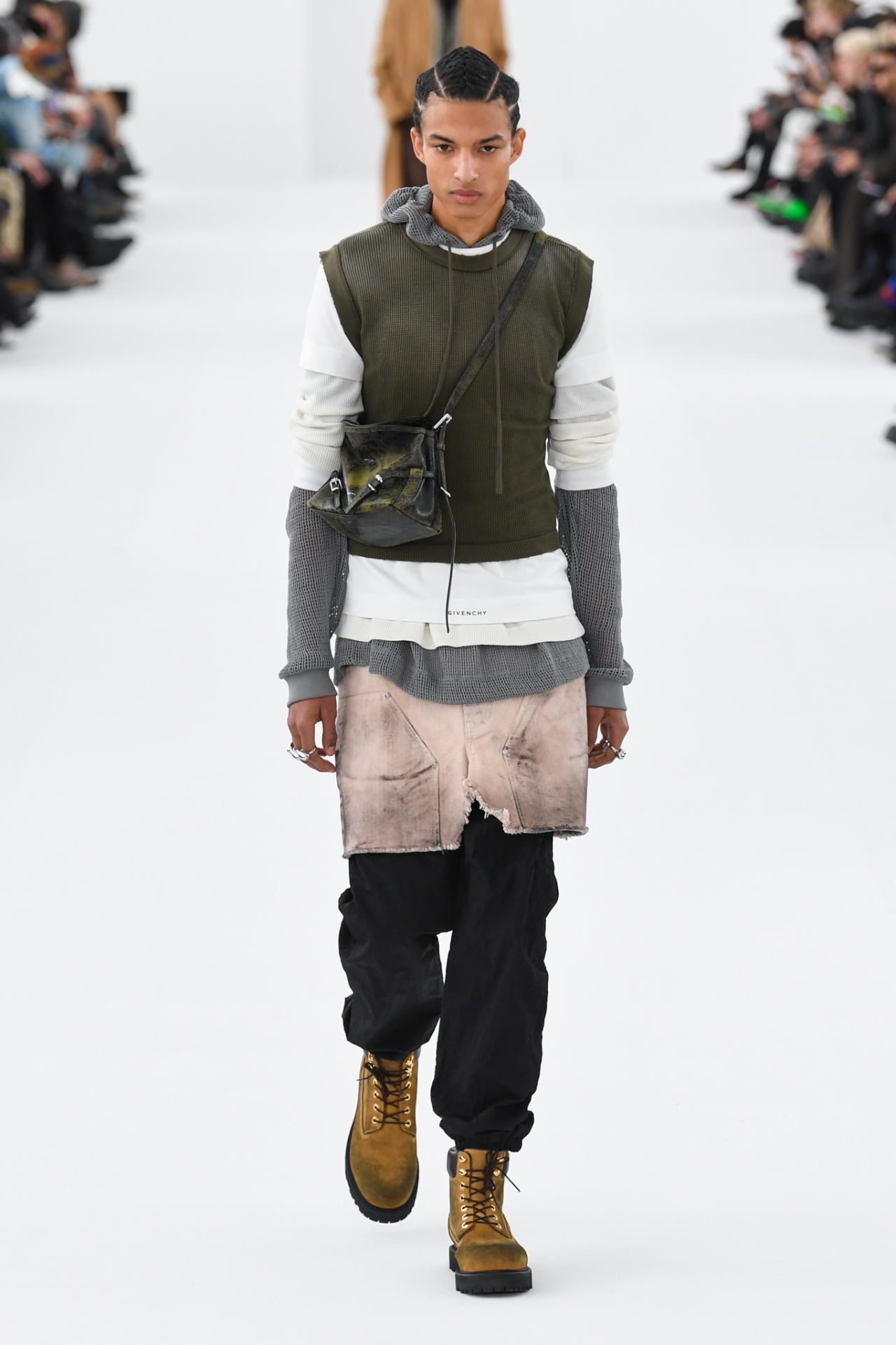 Look 7