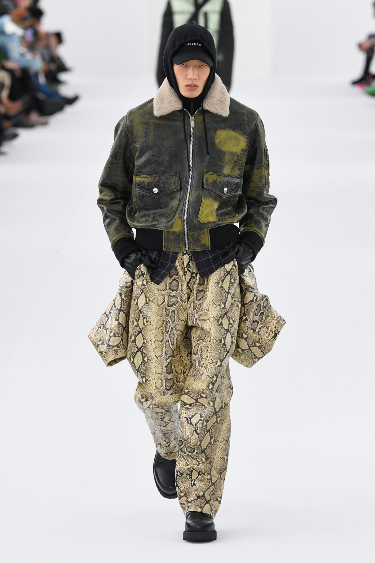 Look 26