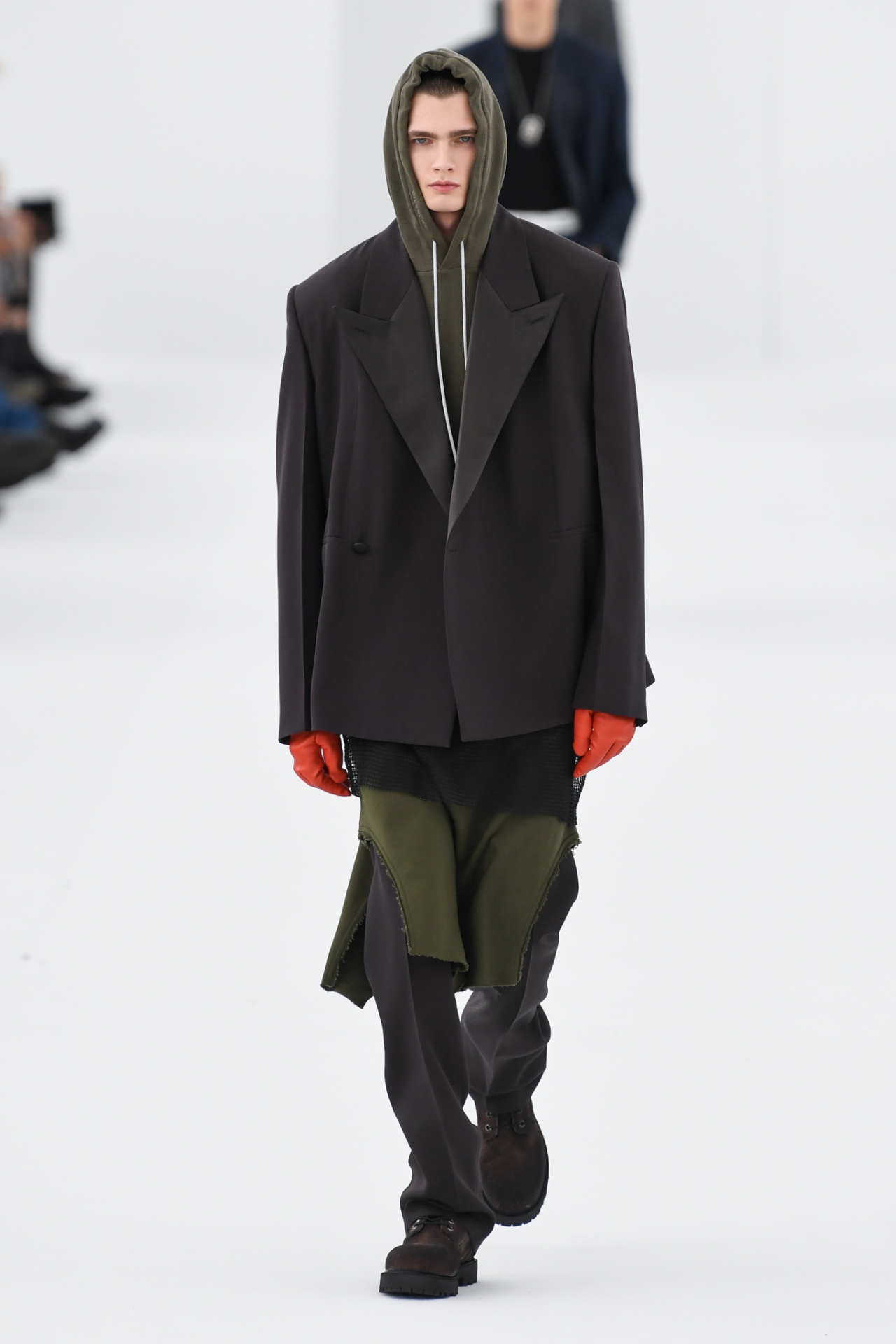 Look 37