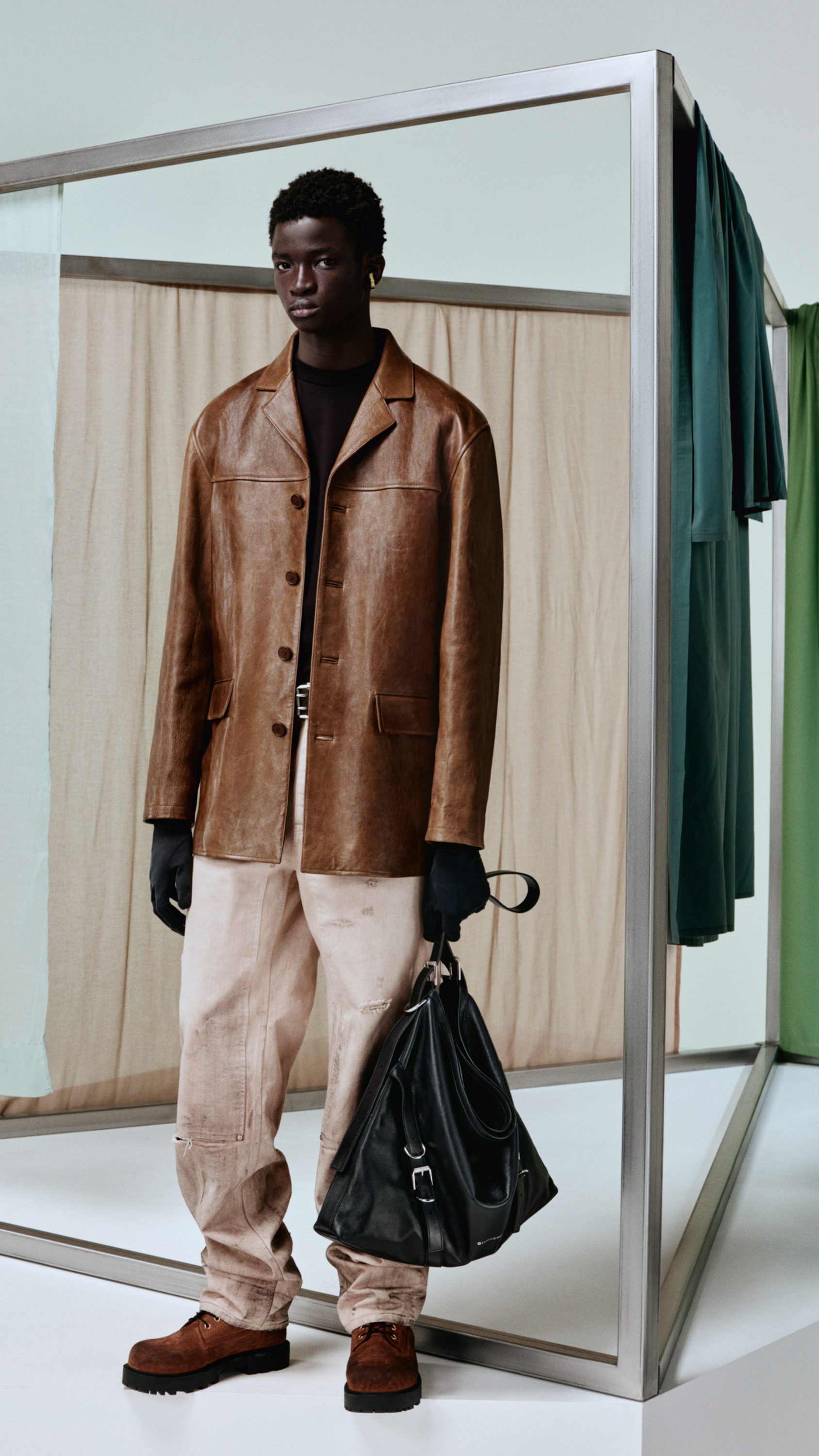 Look 15