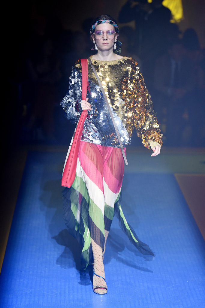 Look 10