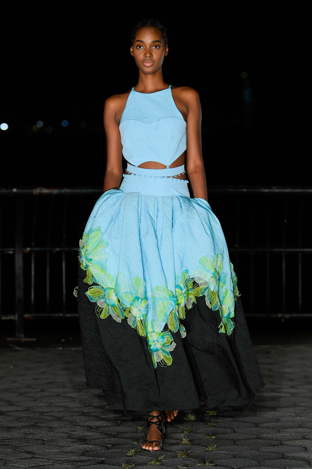 Look 12