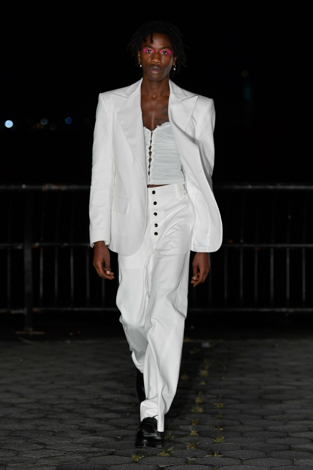 Look 13