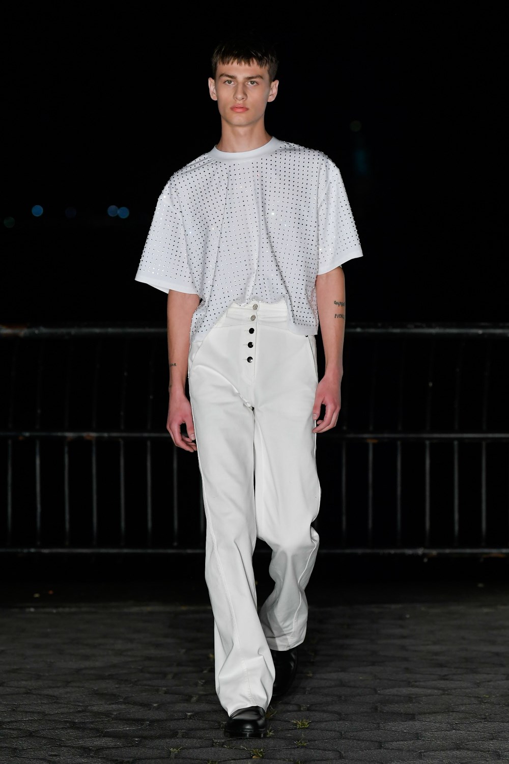 Look 28
