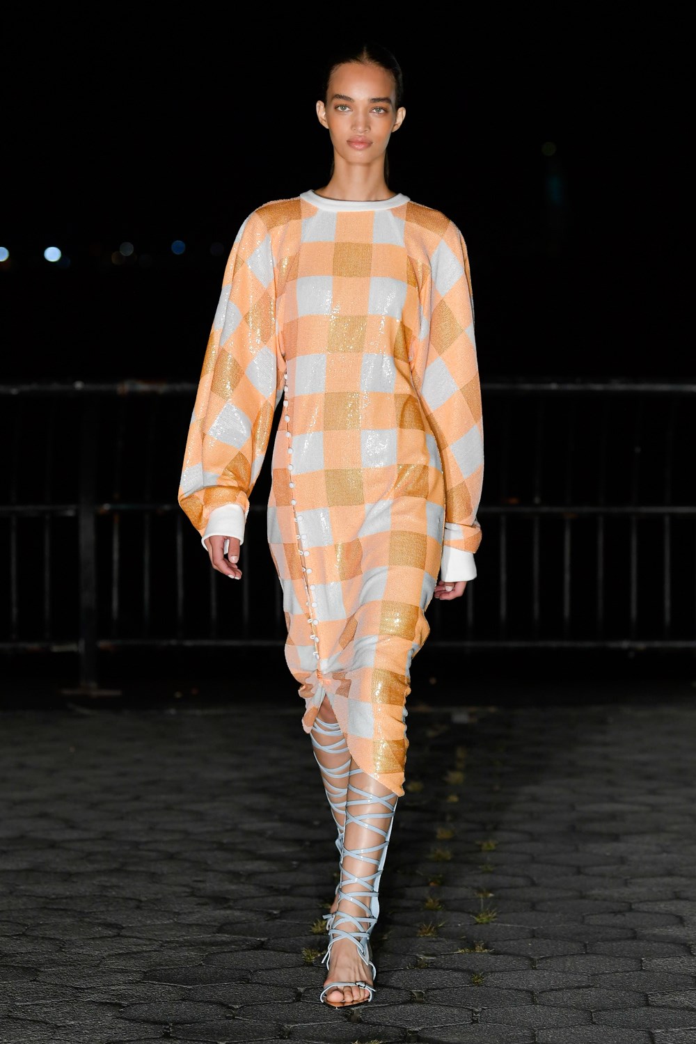 Look 30
