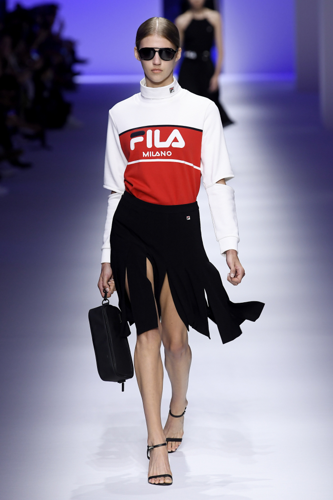 Look 16