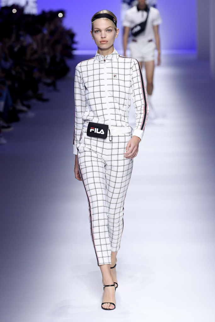 Look 27