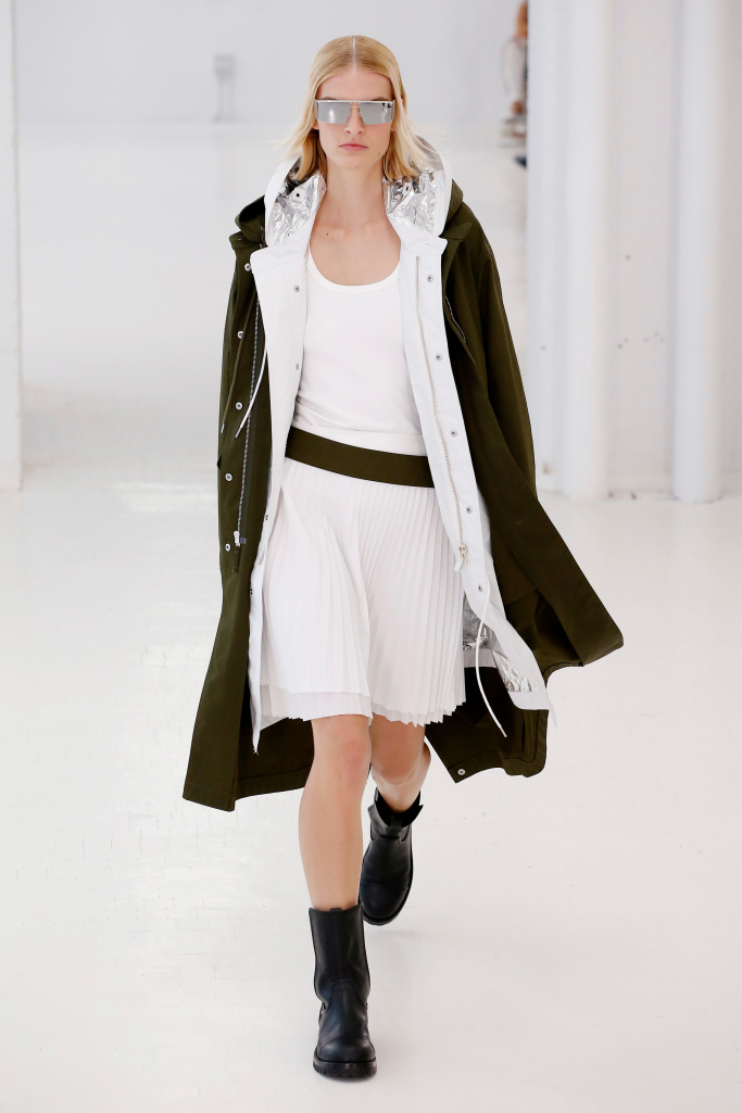 Look 10