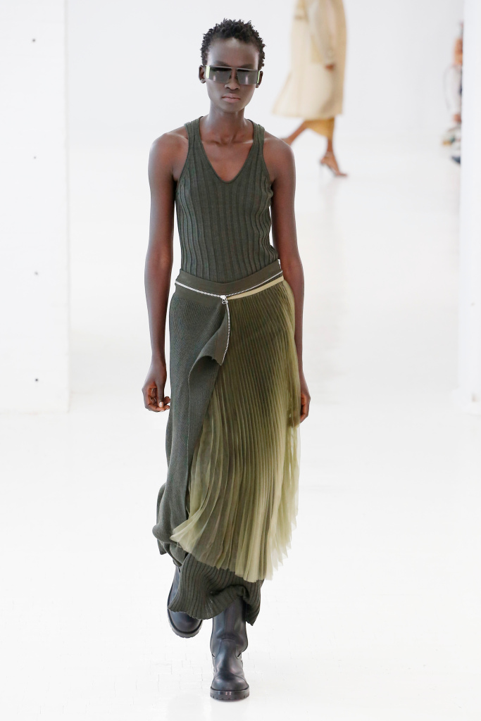 Look 15
