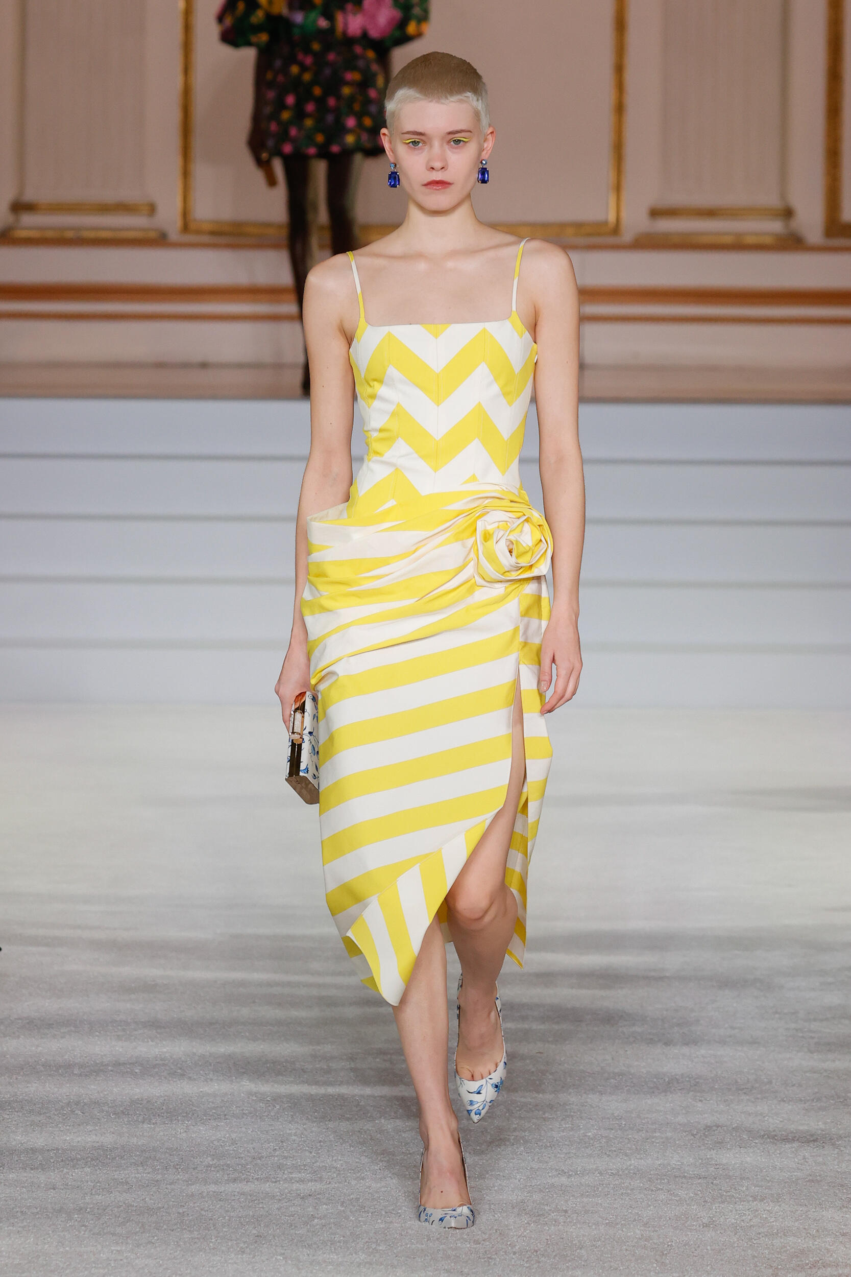 Look 13
