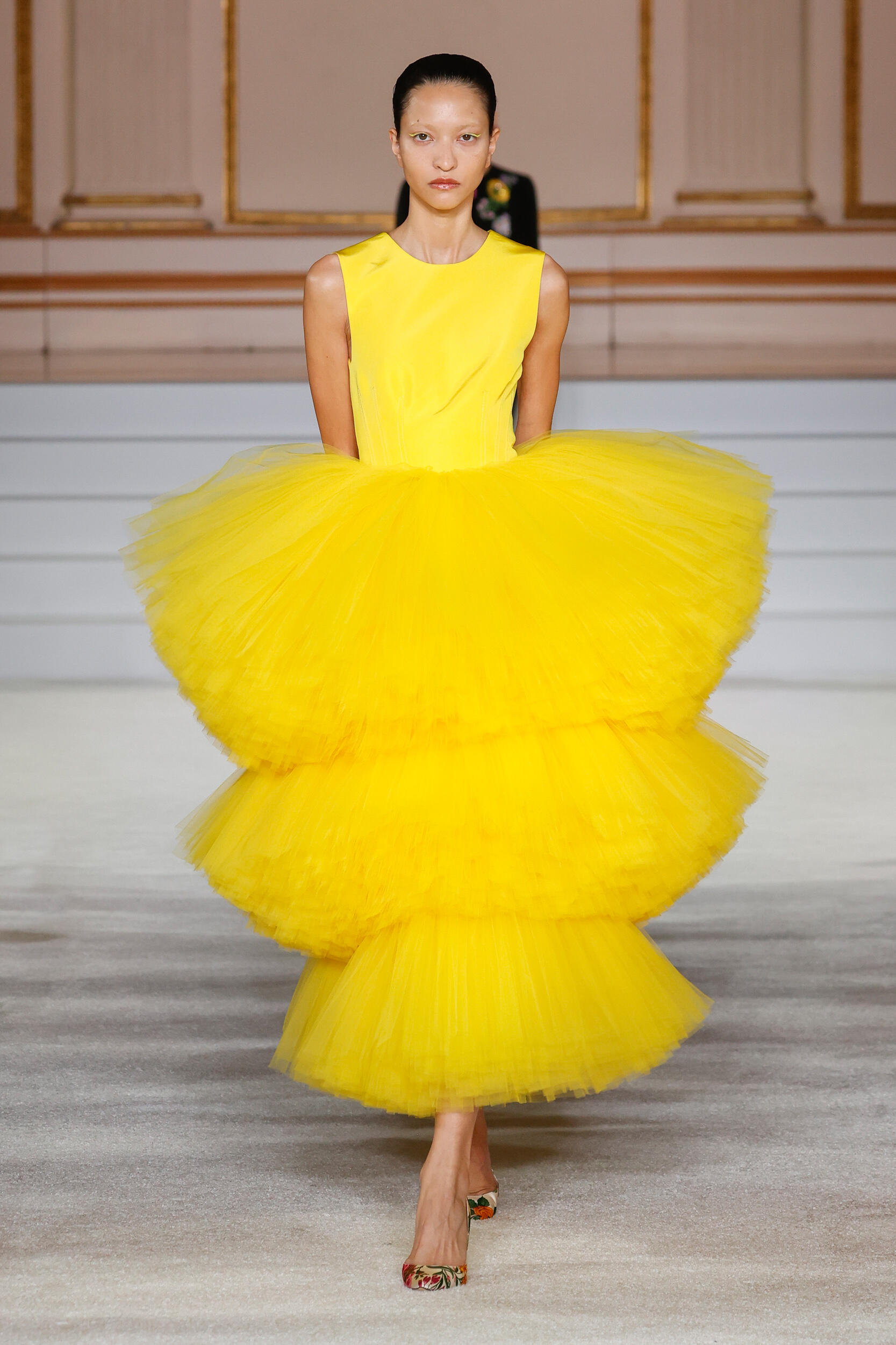 Look 18