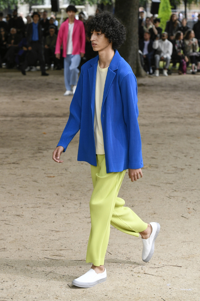 Look 5