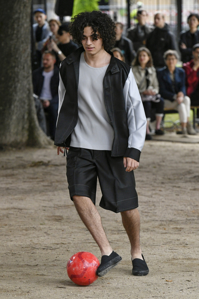 Look 24