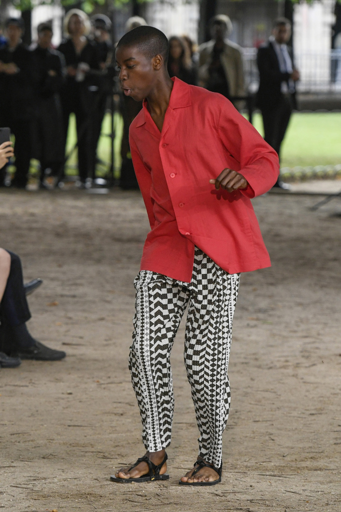 Look 28