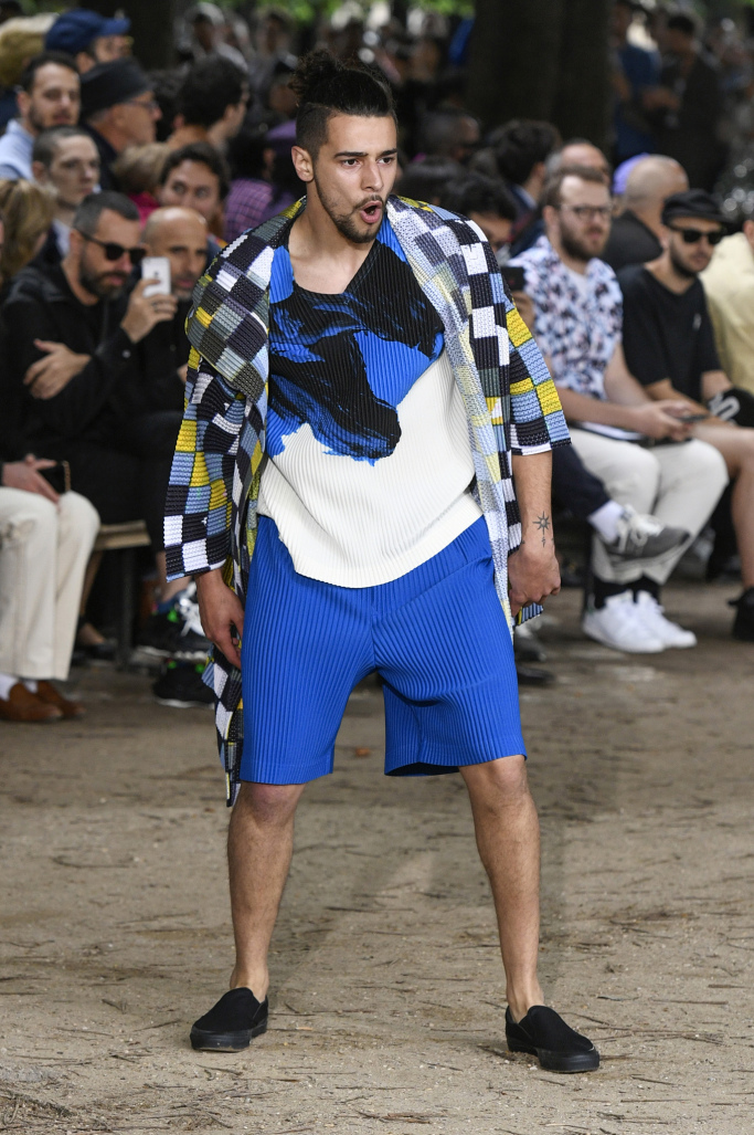 Look 29