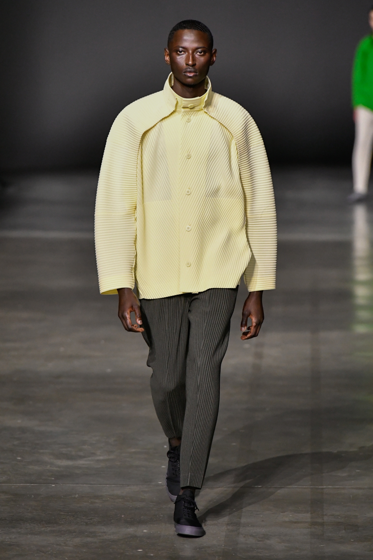 Look 30