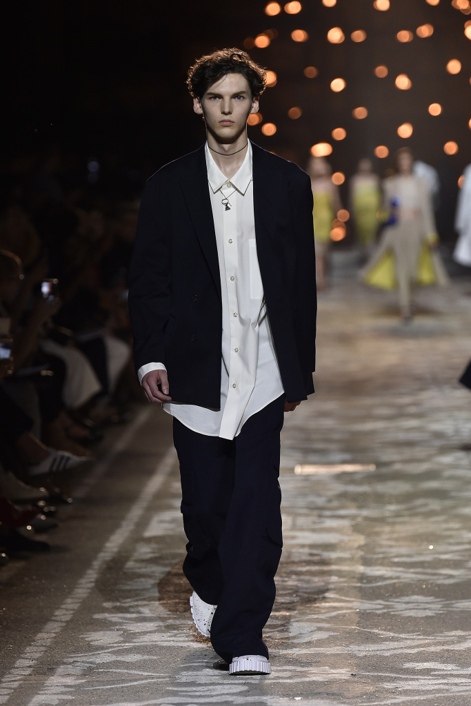Look 24