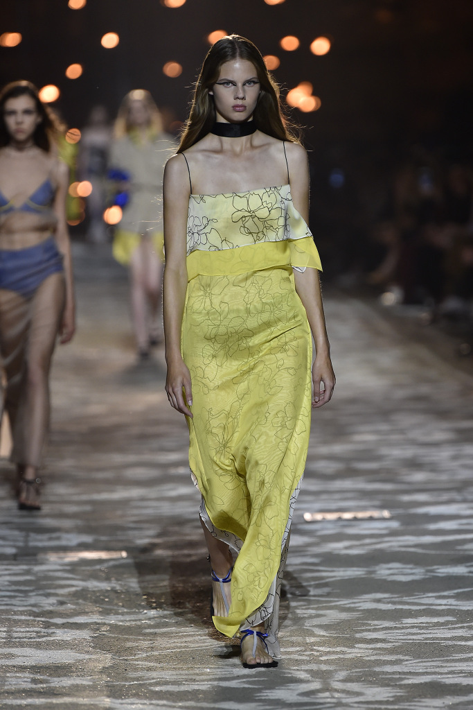 Look 27