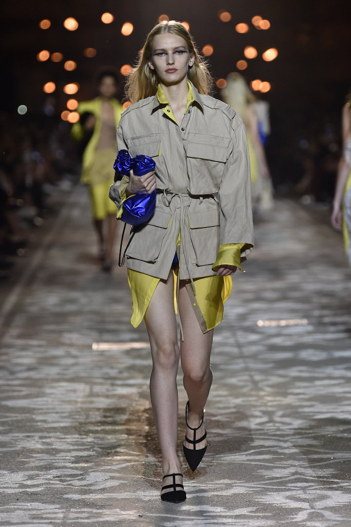 Look 29