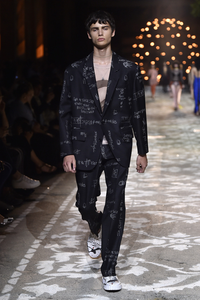 Look 50