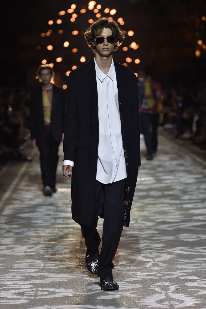 Look 60