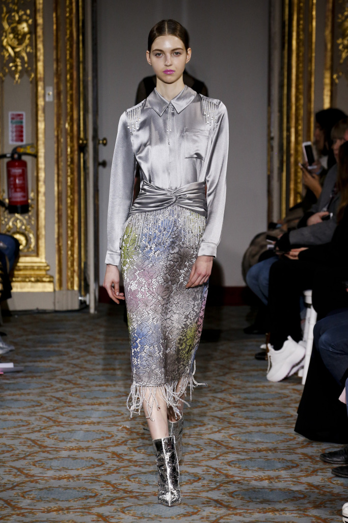 Look 11