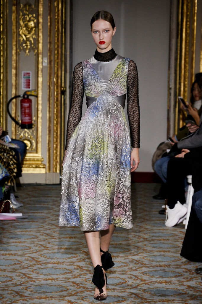 Look 13