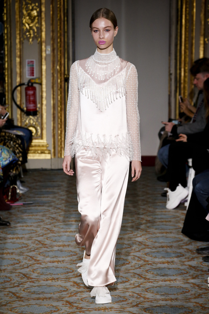 Look 28