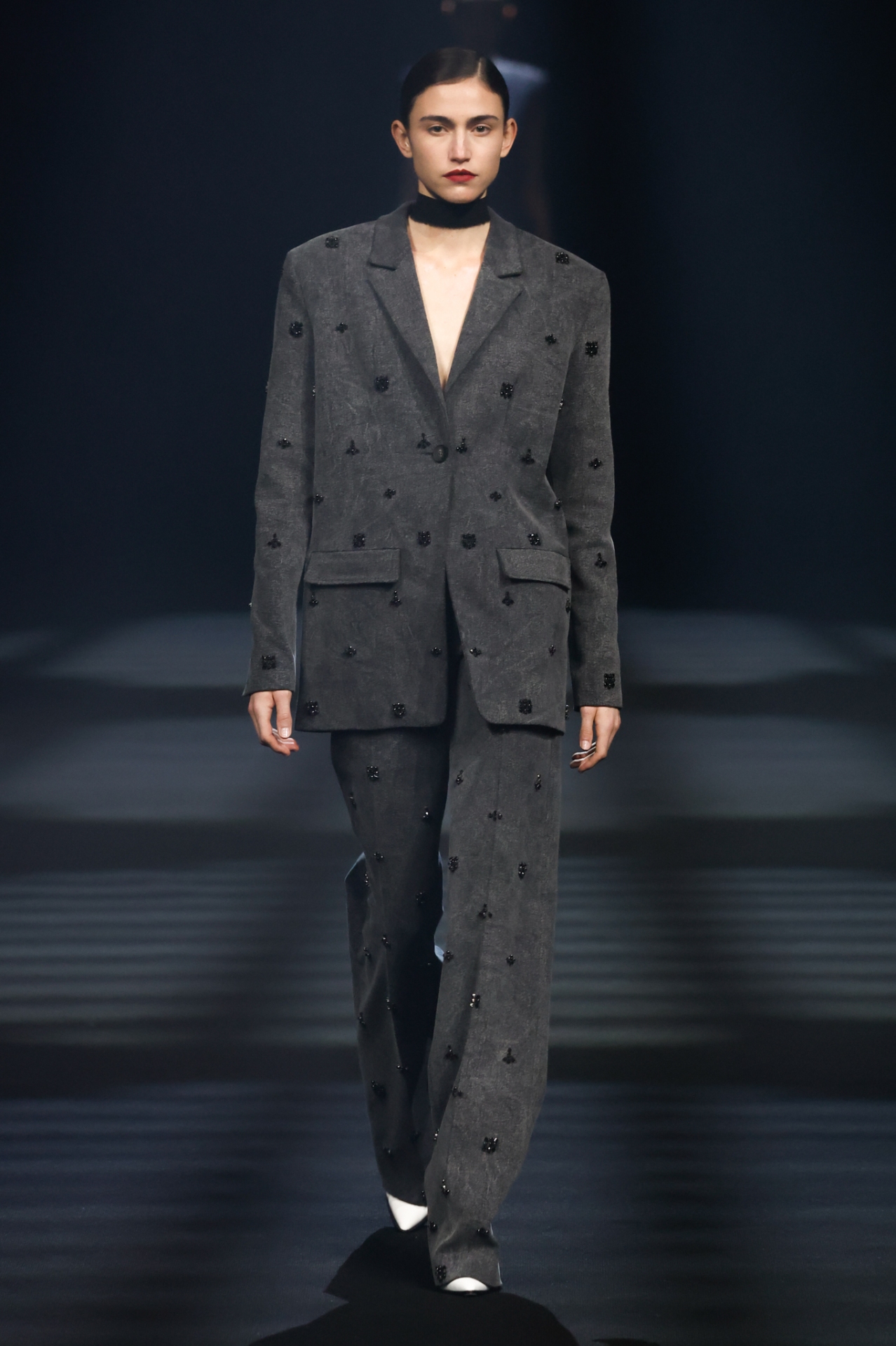 Look 12