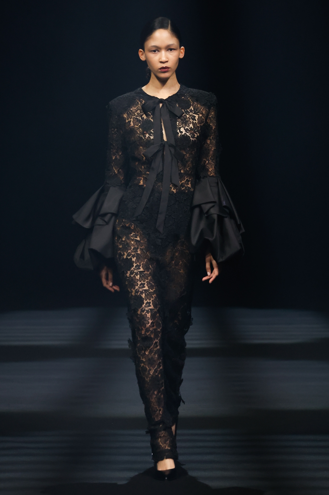 Look 16