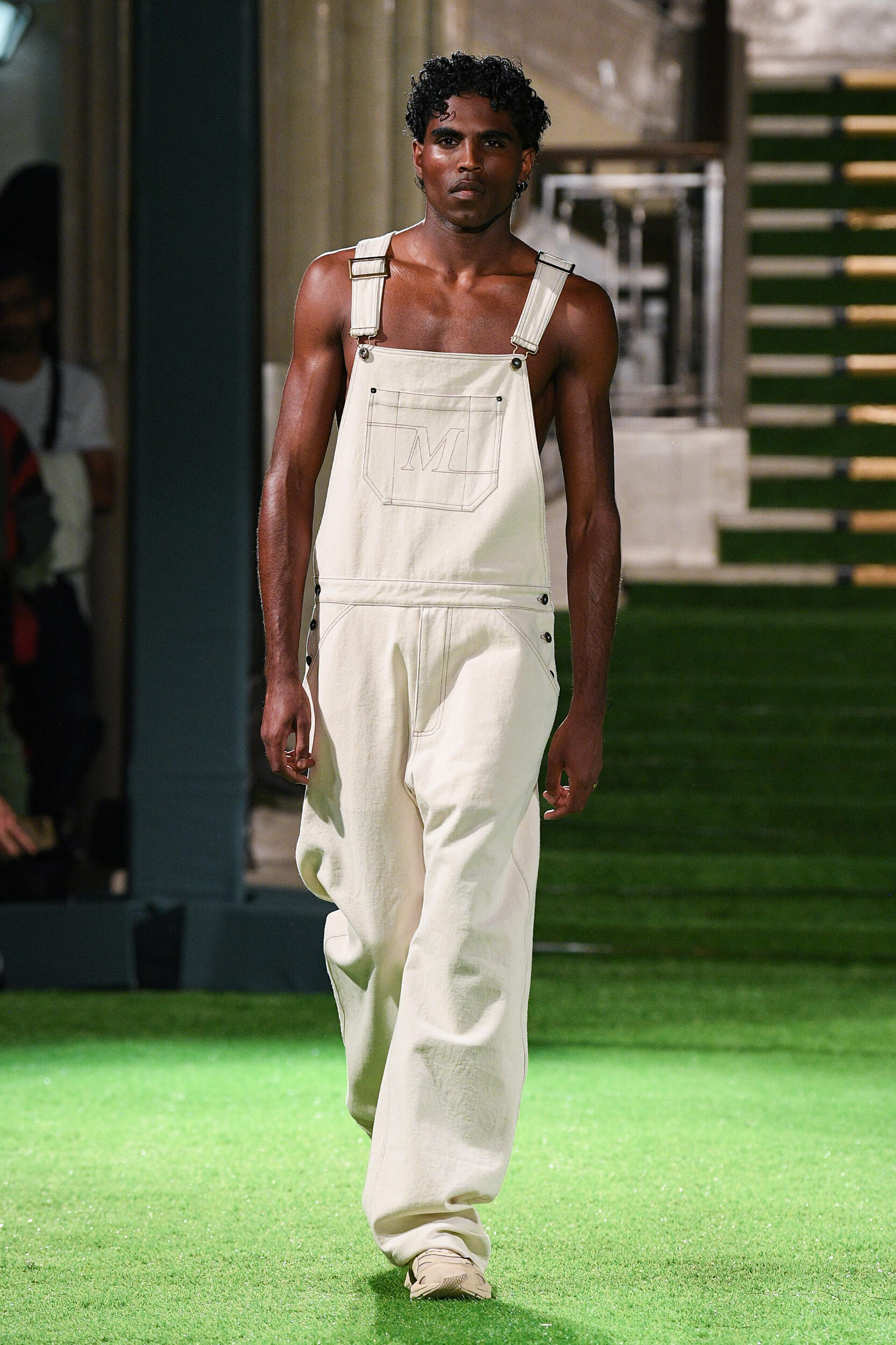 Look 23