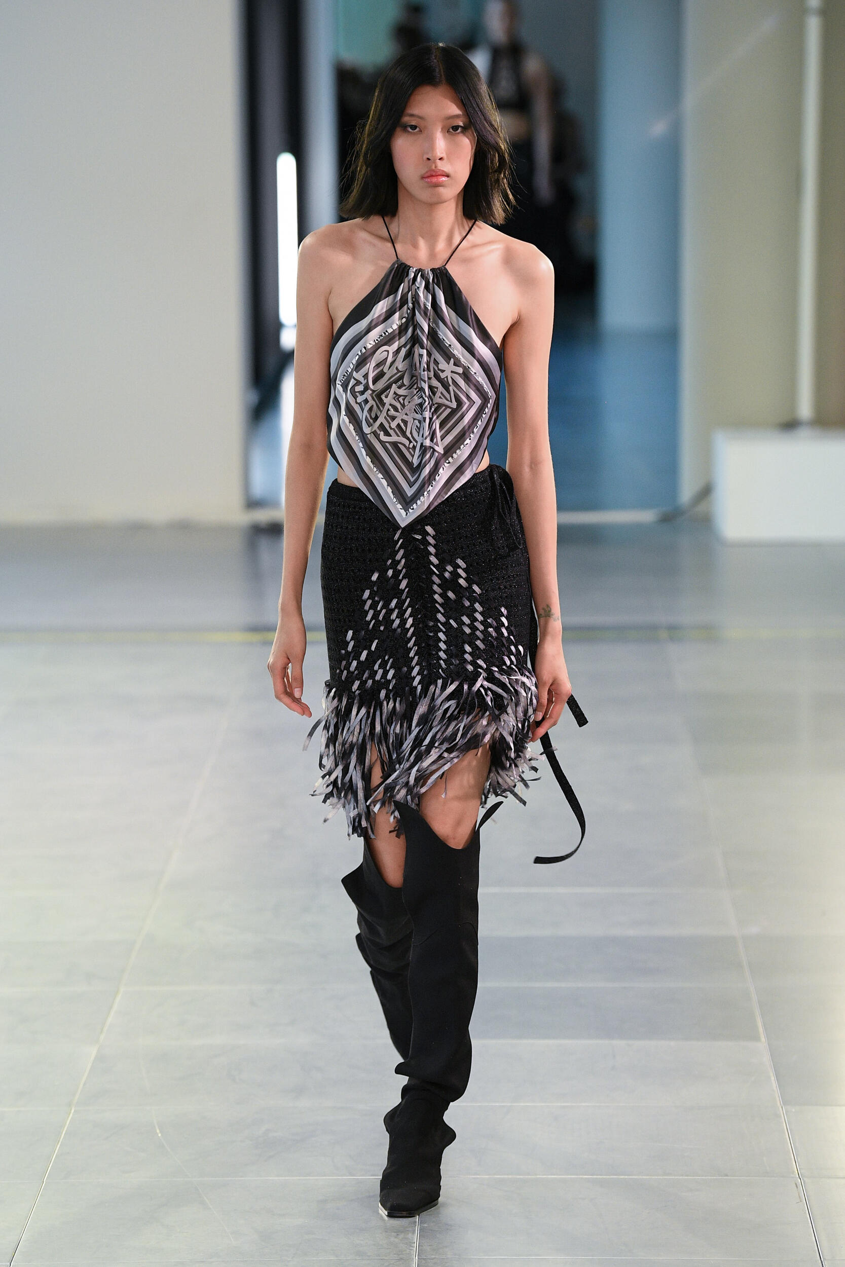 Look 12