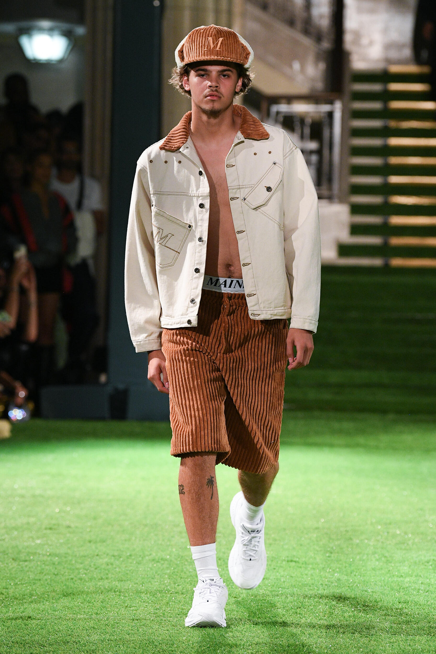 Look 24