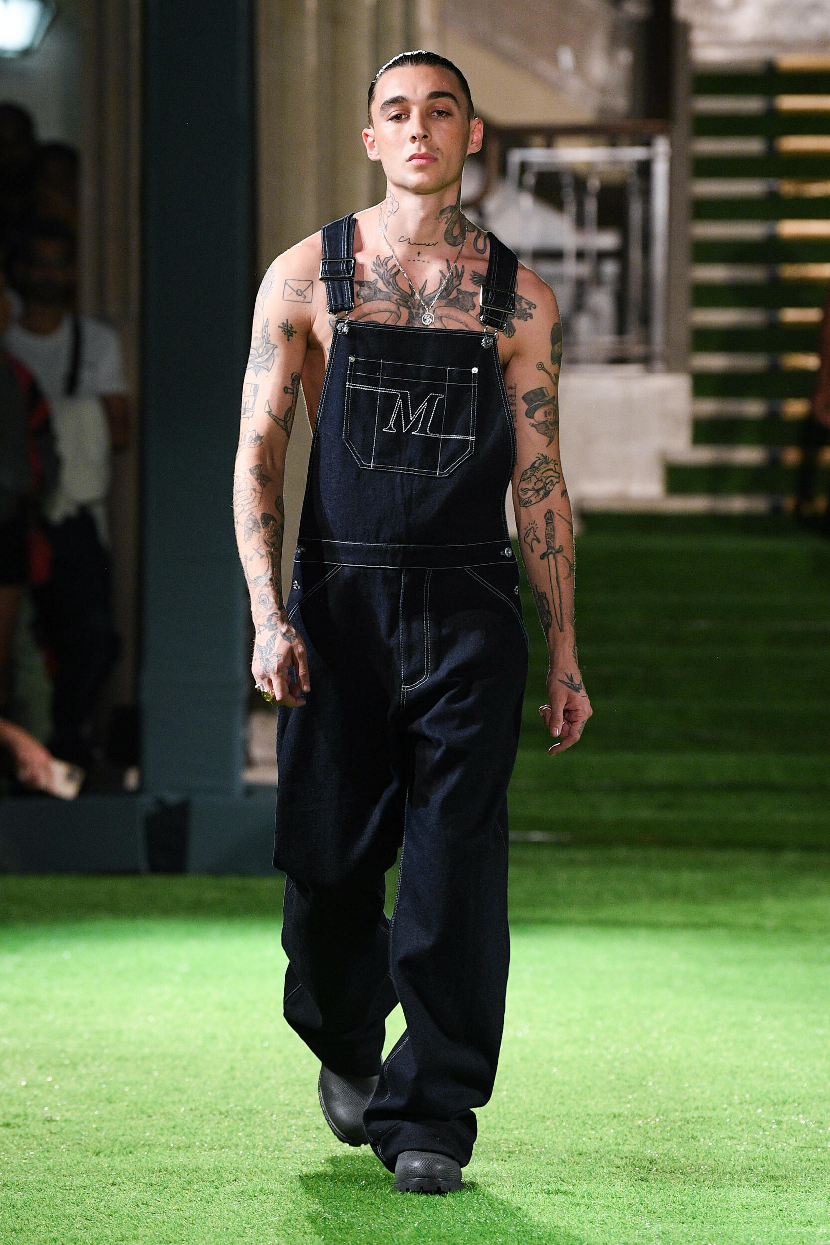 Look 27