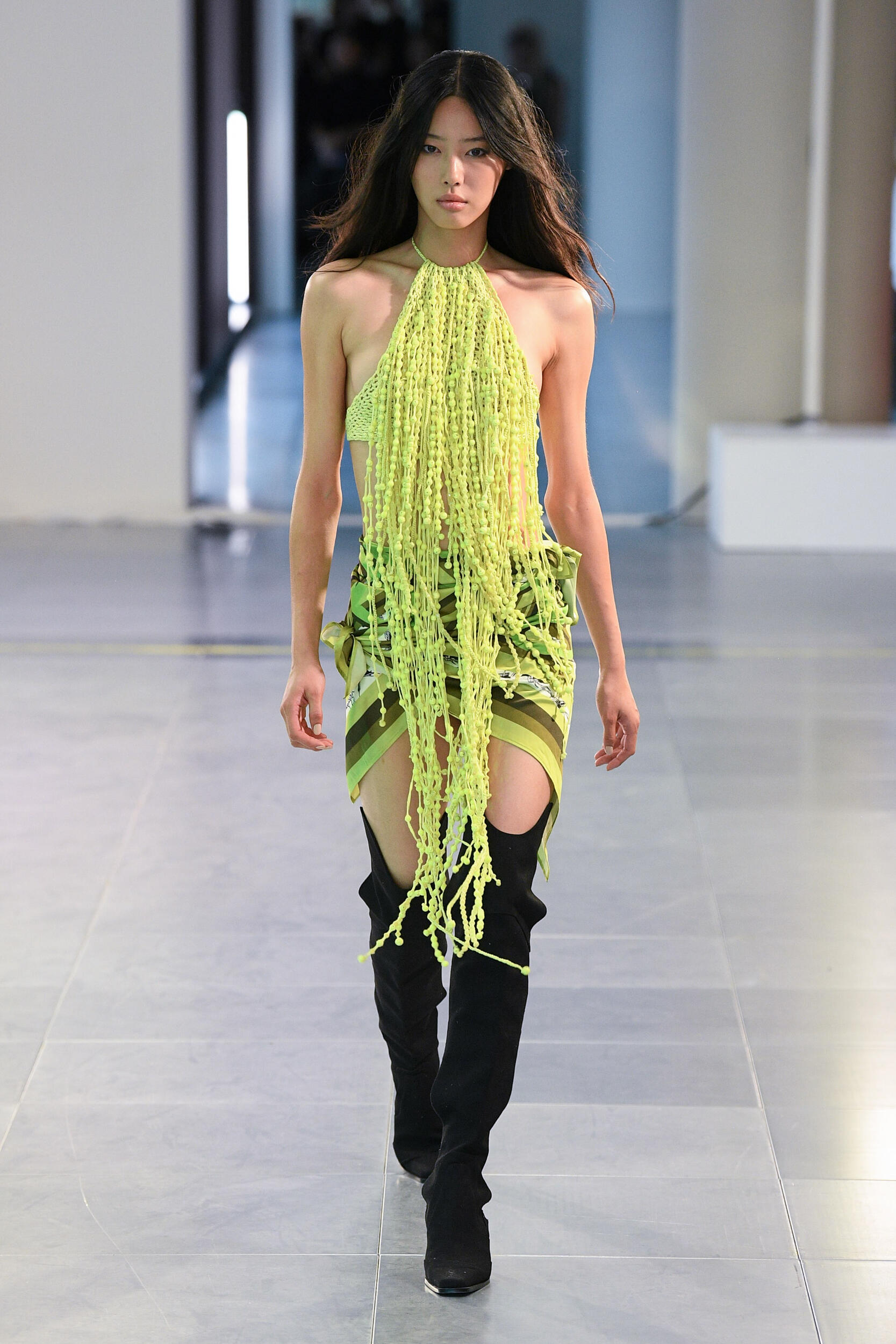 Look 19