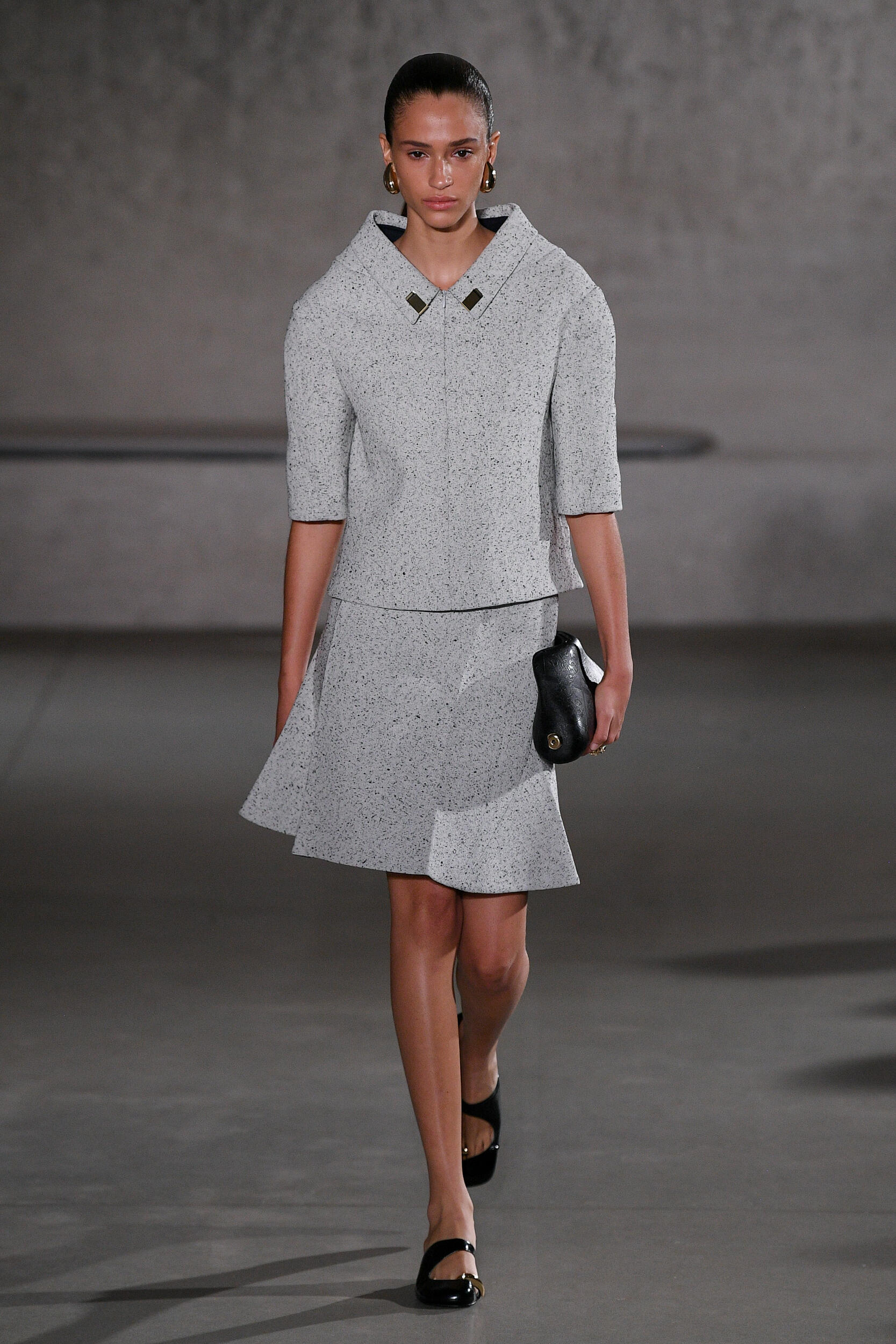 Look 24