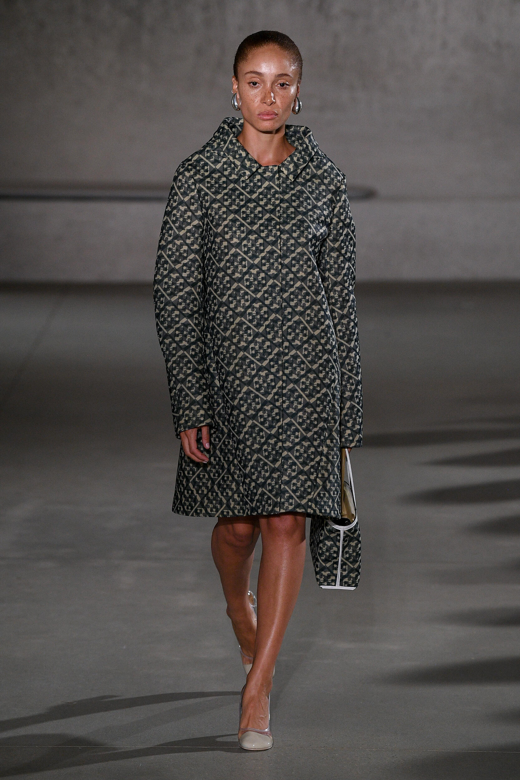 Look 25