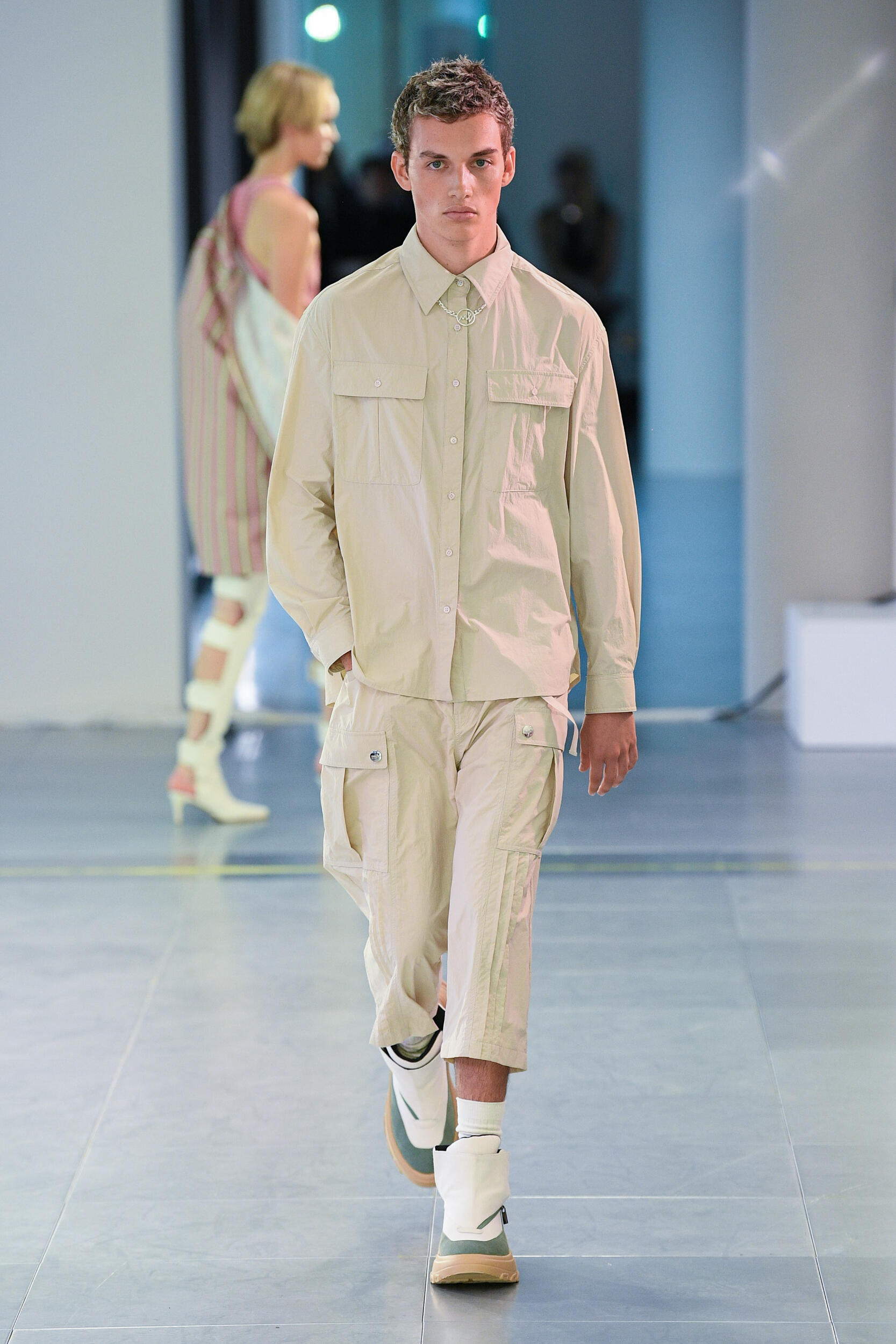 Look 43