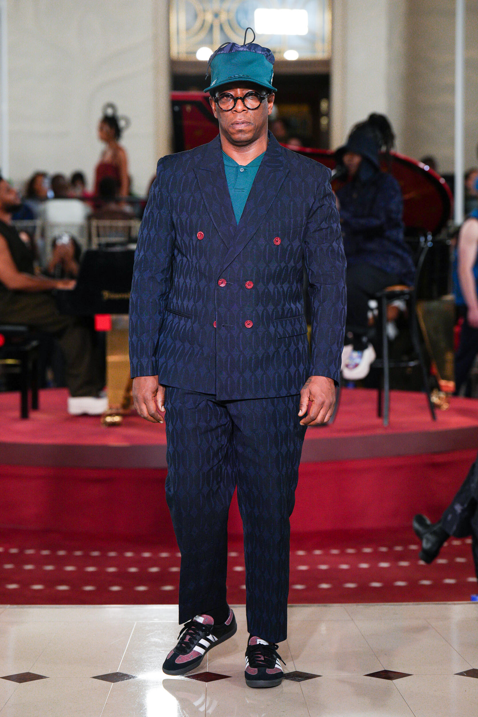 Look 1