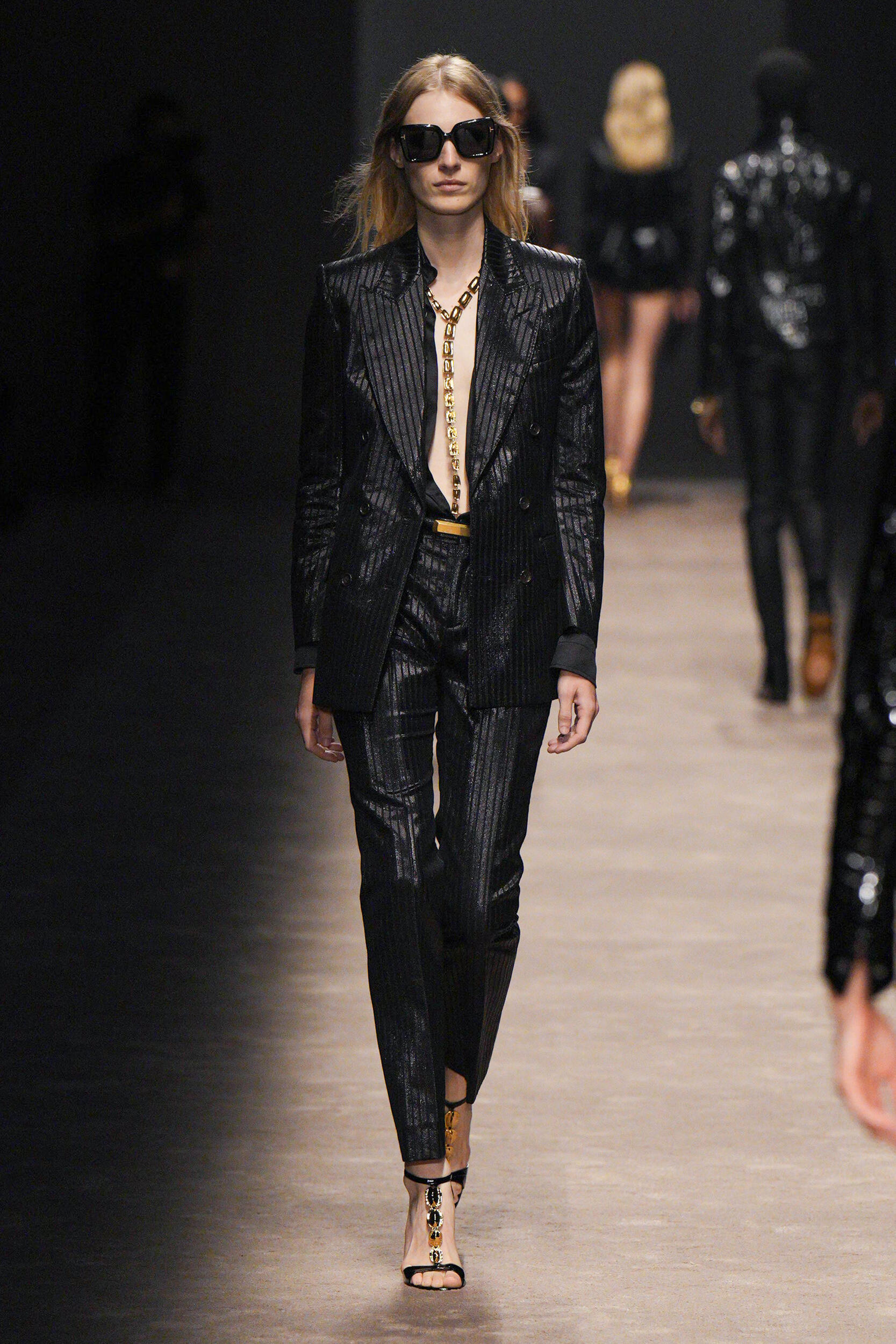 Look 7