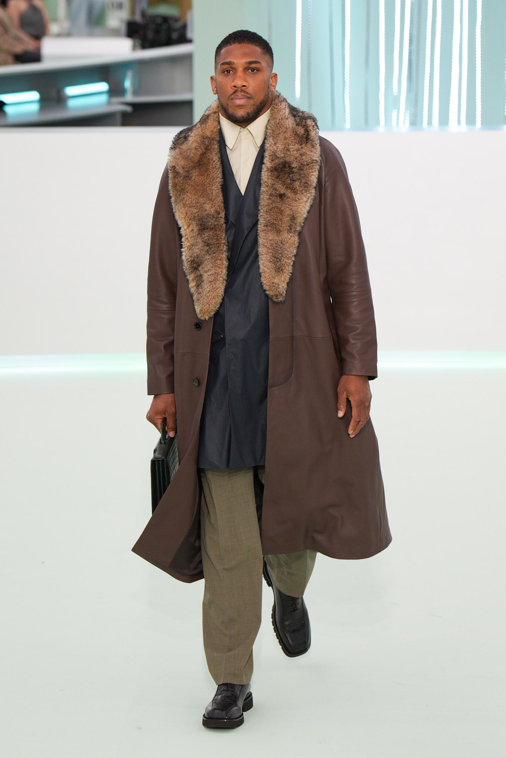 Look 5