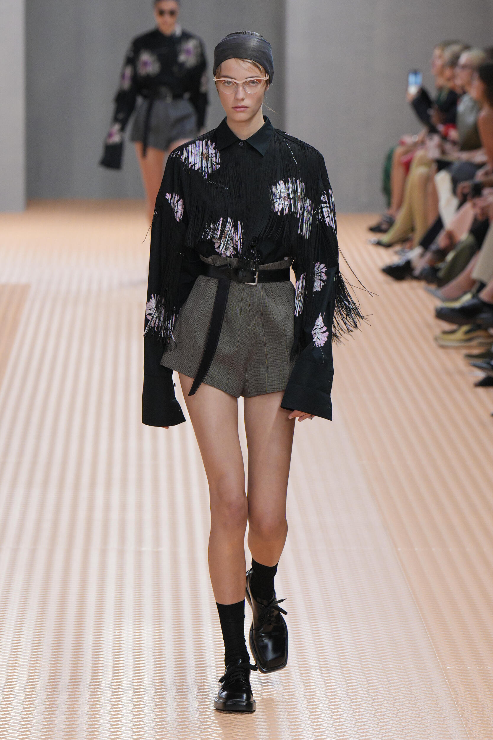 Look 11