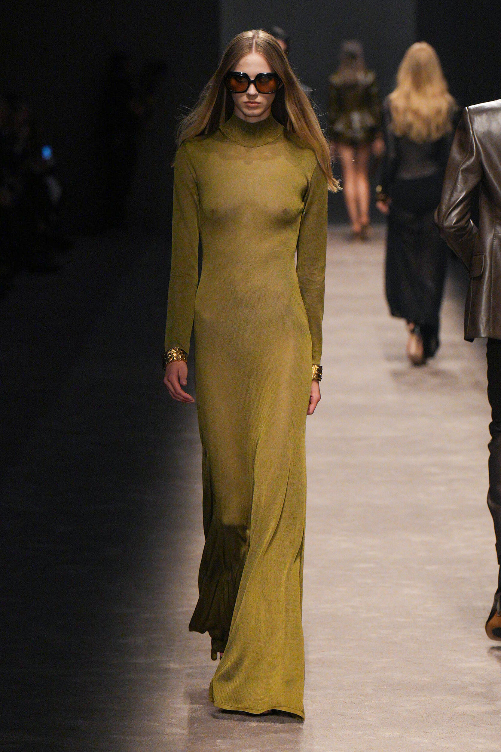 Look 14