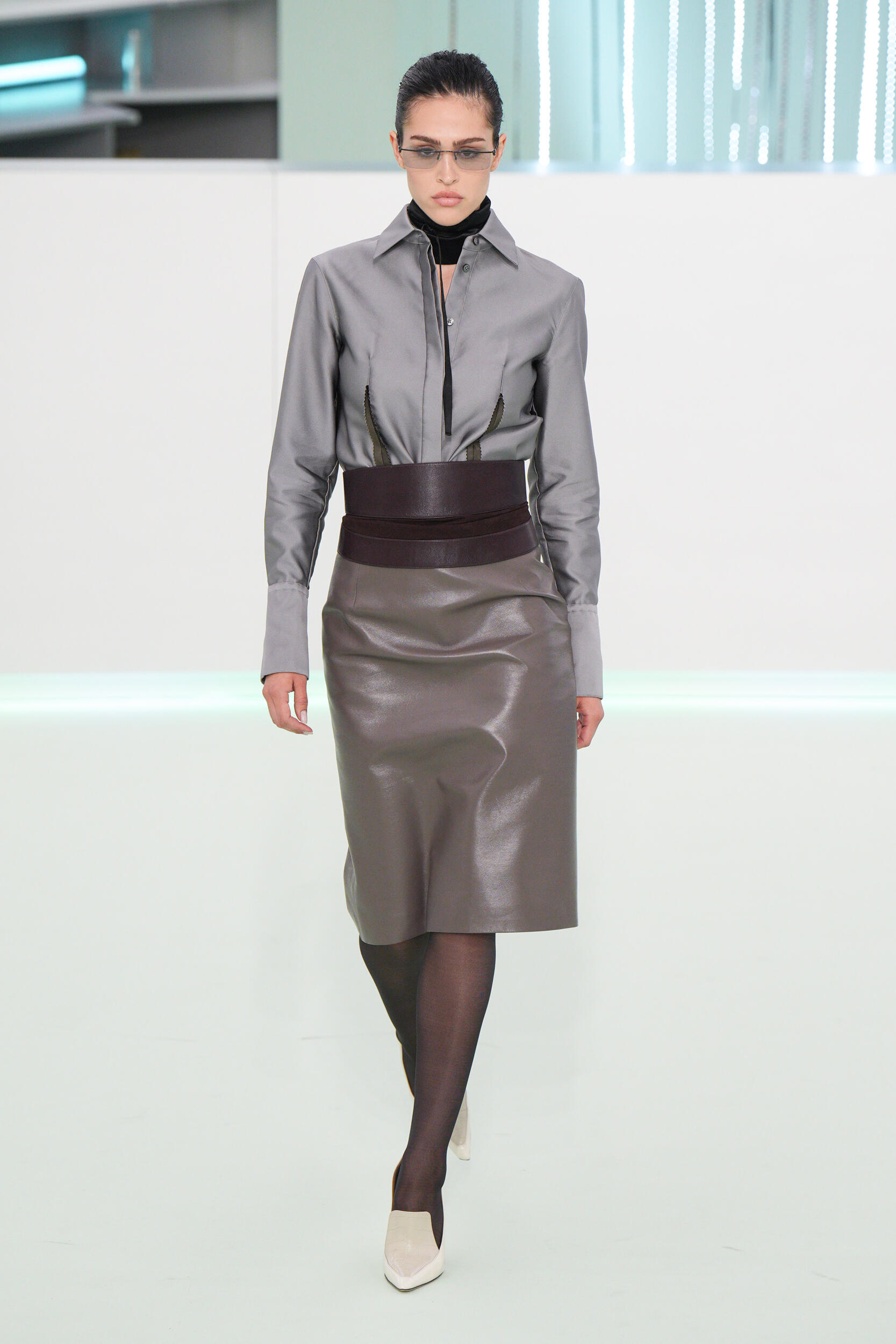 Look 13