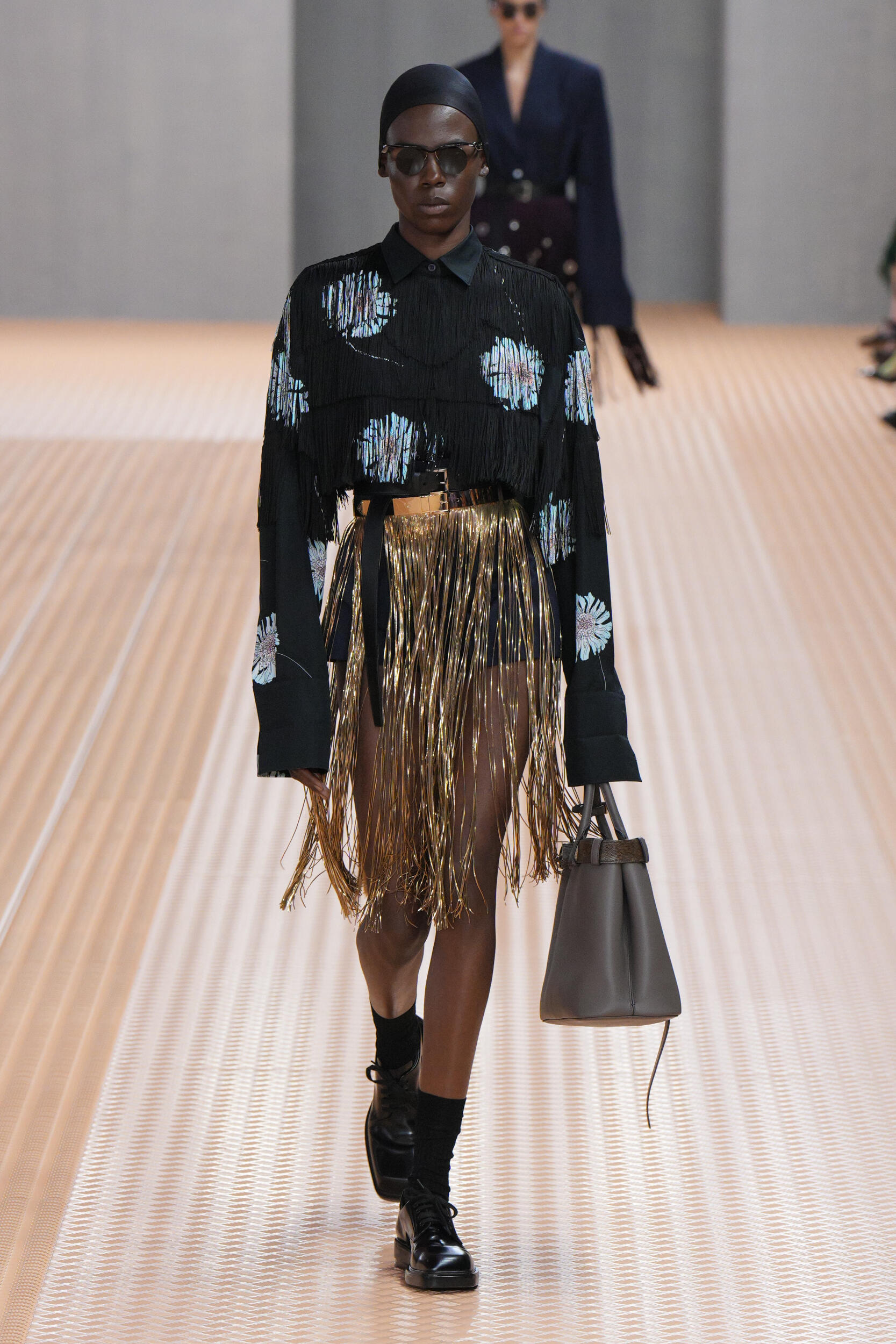 Look 18
