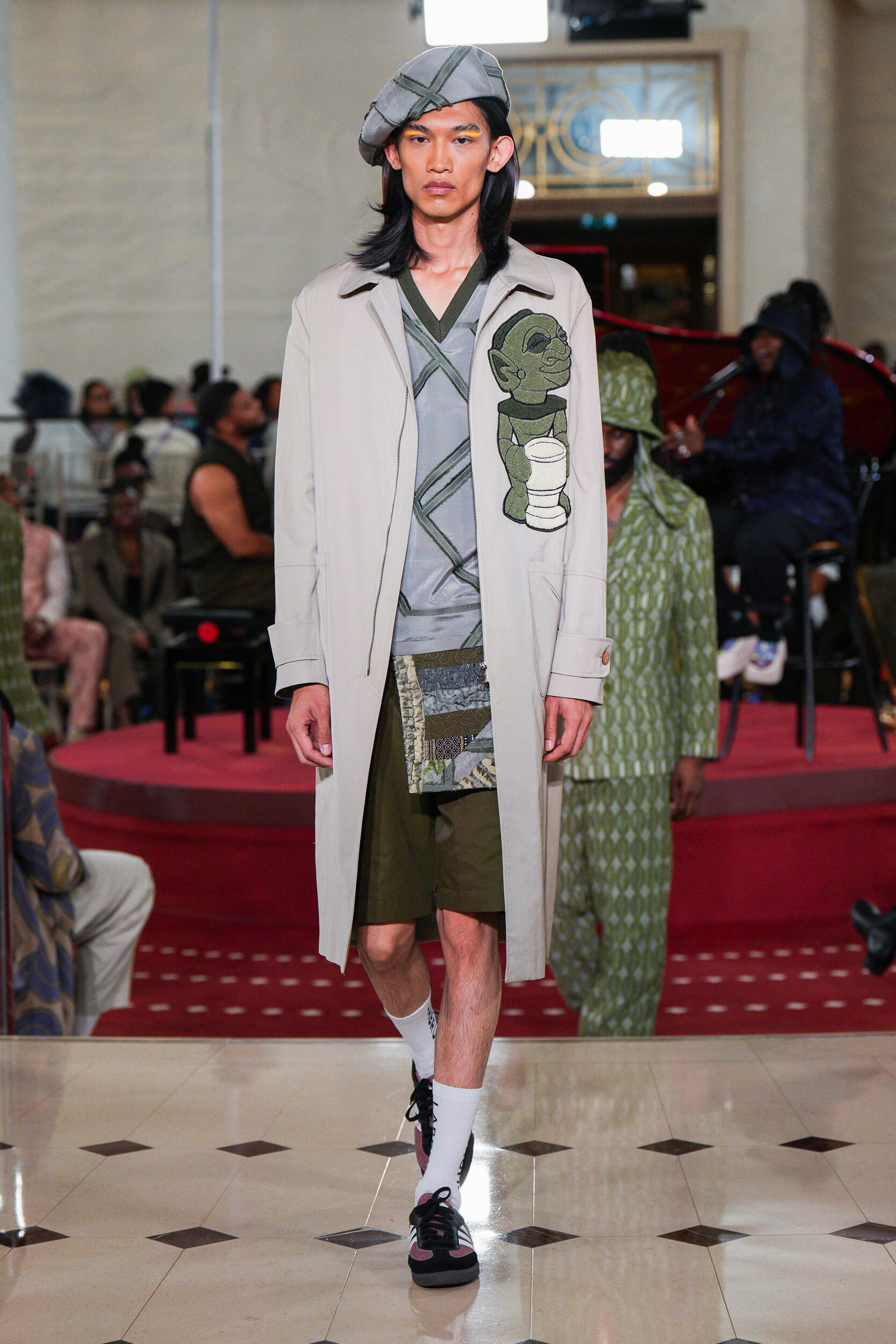 Look 11