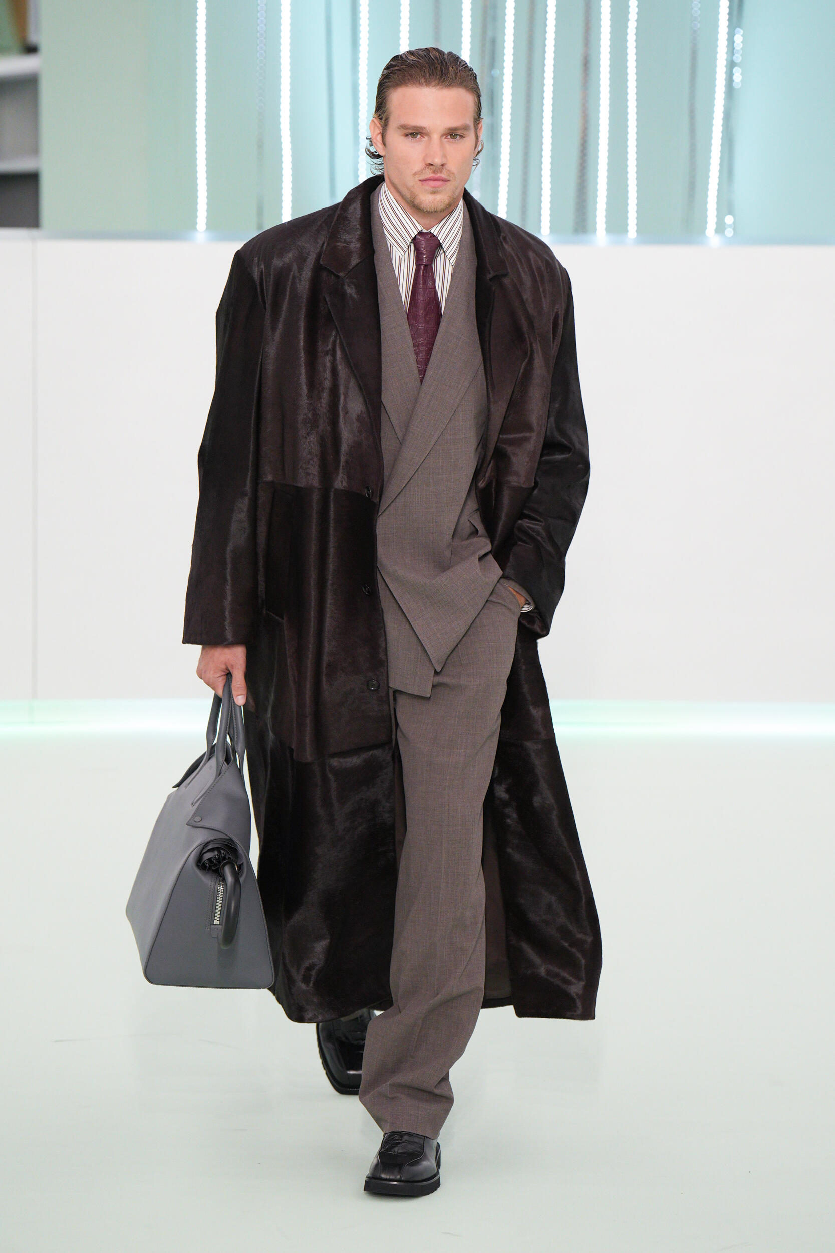 Look 14