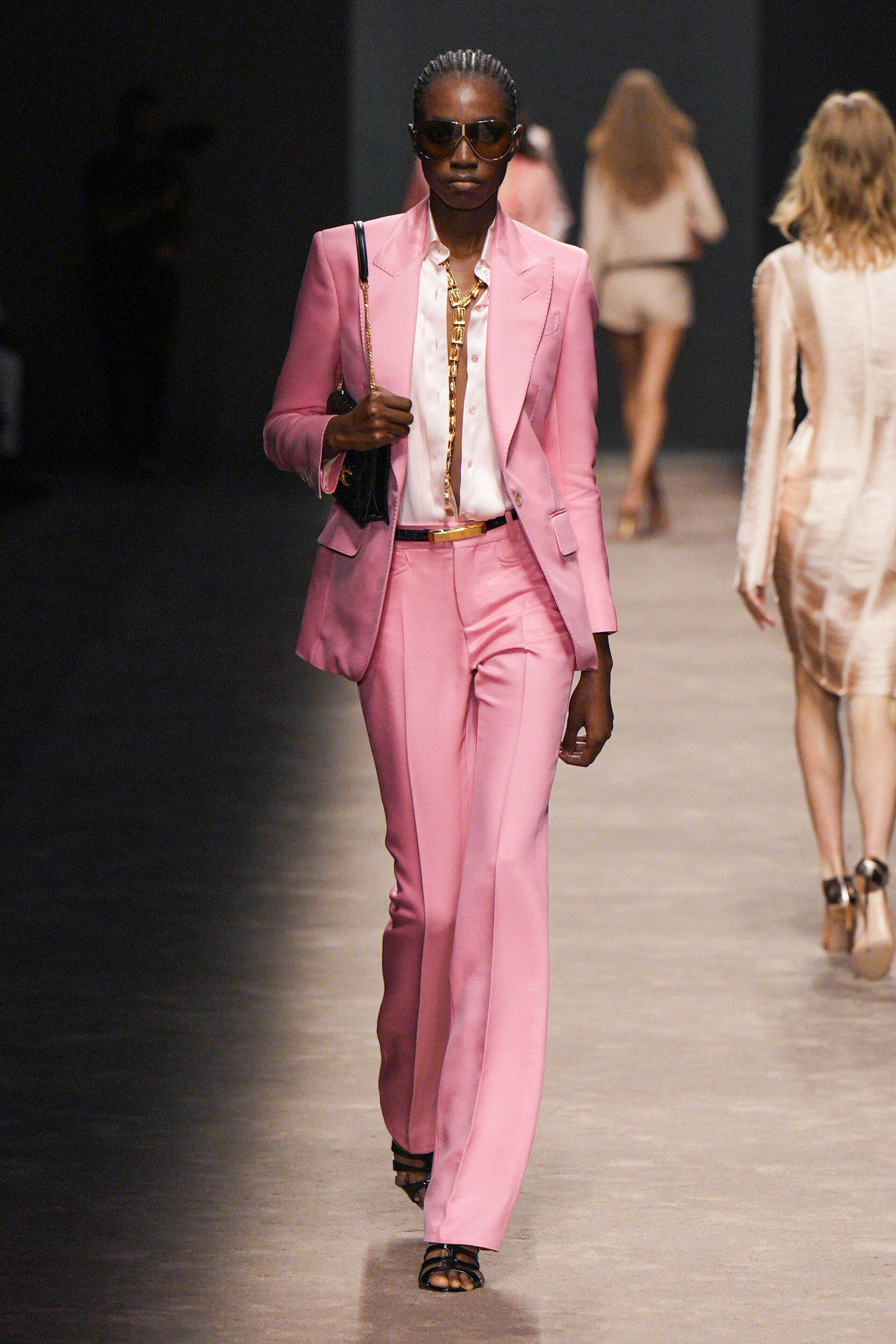Look 27